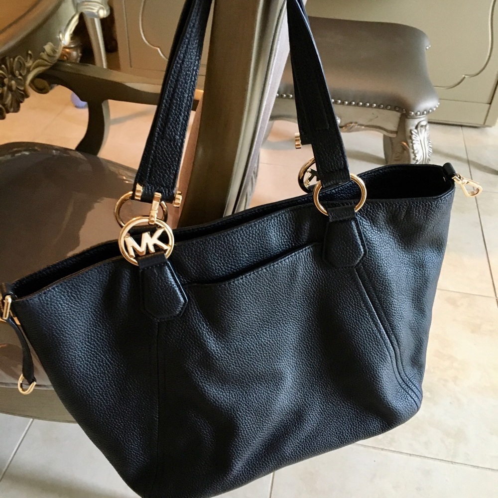 BLACK LEATHER BAG - Picture 2 of 2